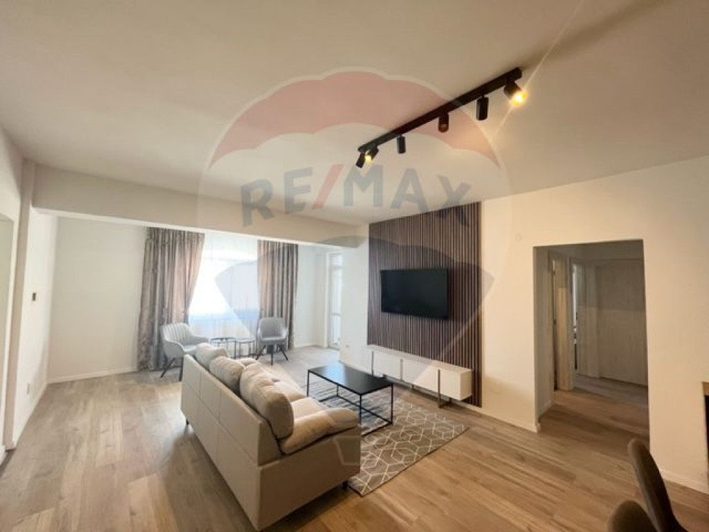 Apartament 3 camere de inchiriat vila zona Milea