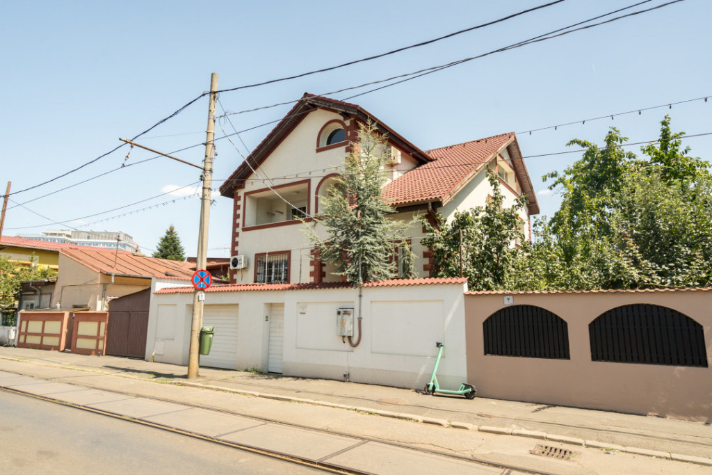 Vila 1 Mai- Chibrit-pentru doua familii