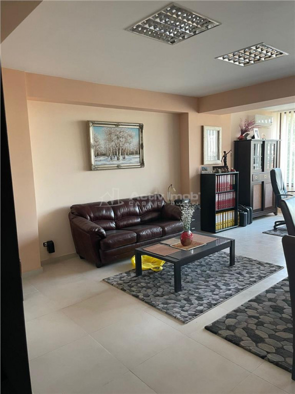 Spatiu Birouri Unirii- Vitan Casa De Pensii Zero Comision