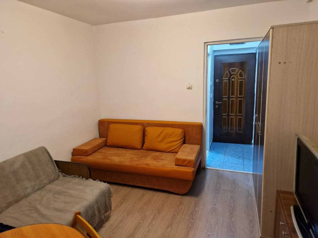 Garsoniera semidecomandata - zona Bartolomeu