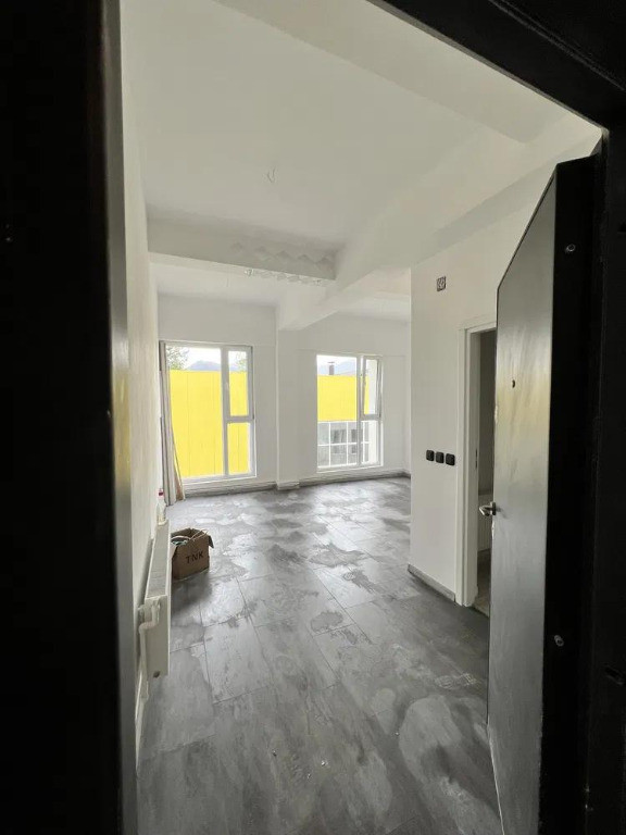 Garsoniera decomandata - zona Calea Bucuresti