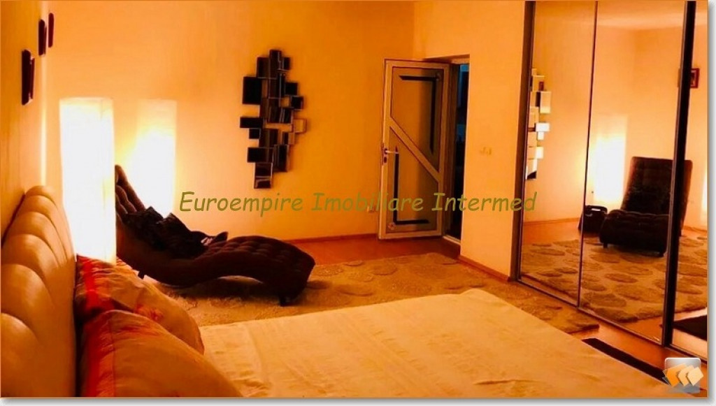 De inchiriat vila cu 5 camere in loc. Ovidiu jud. Constanta