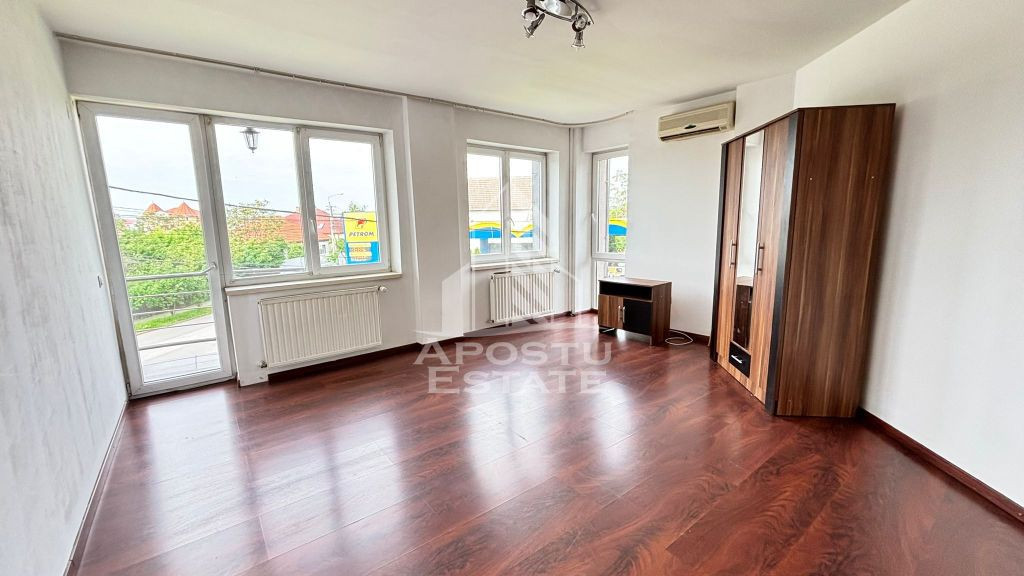 Apartament cu doua camere in zona Girocului, loc de parcare