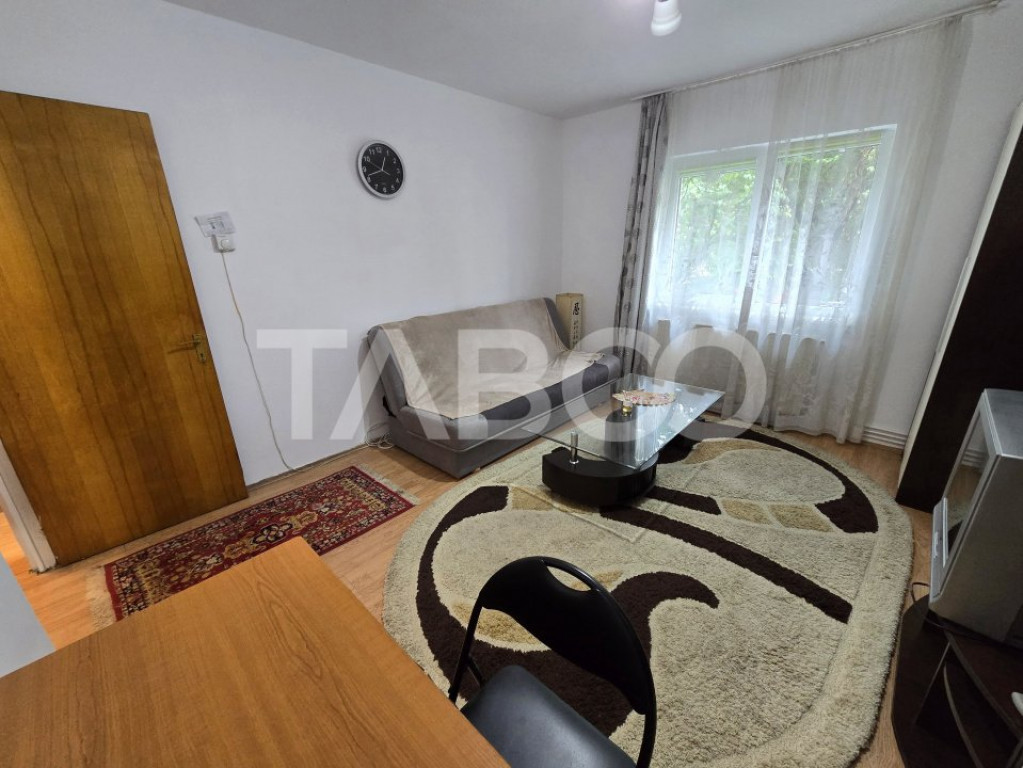 Garsoniera decomandata de vanzare mobilata pivnita Vasile Aa