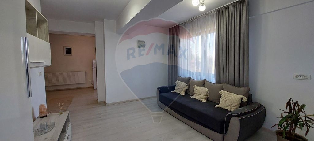 Inchirere apartament 2 camere si terasa, centrala proprie...