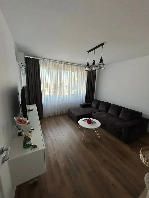 Apartament 3 camere renovat si mobilat lux Calea Grivitei...