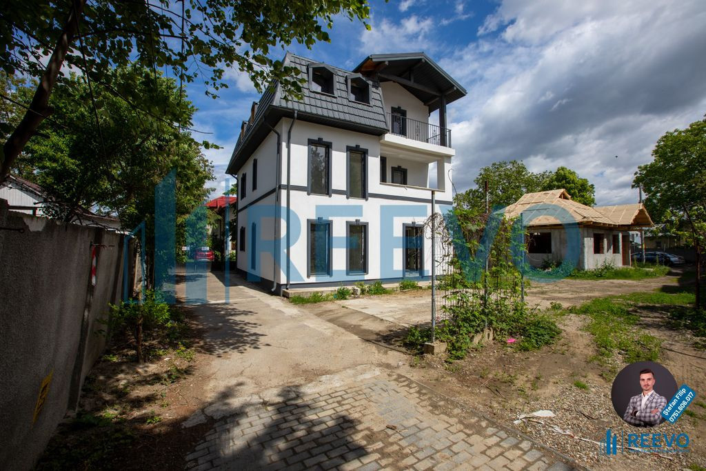 Casă de vânzare, centrală, pe str. Oituz, Bacău