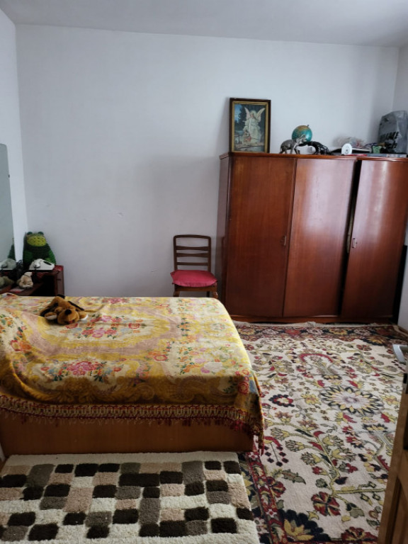 Casă situată in zona UNIVERSITATE