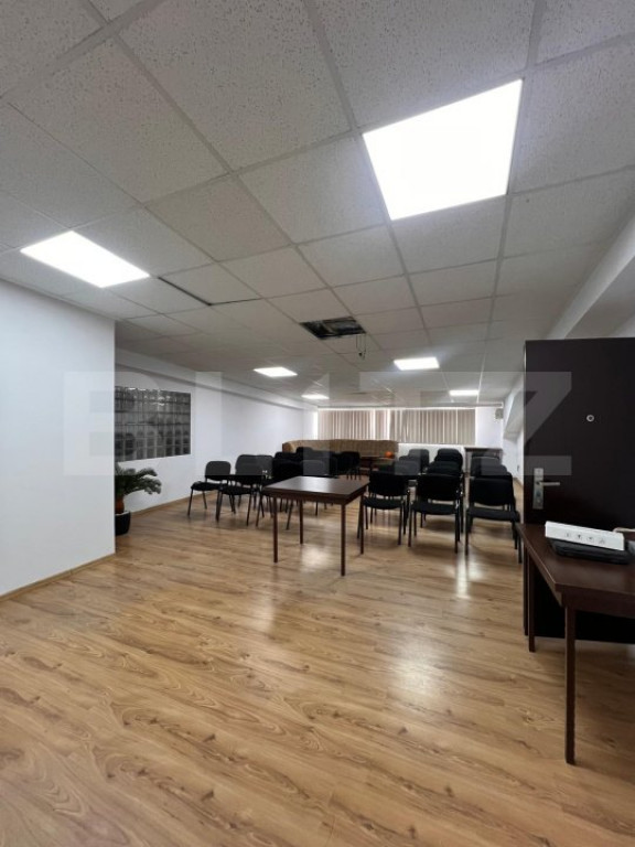 Spații de birouri de inchiriat, 138 mp, zona Industrială V