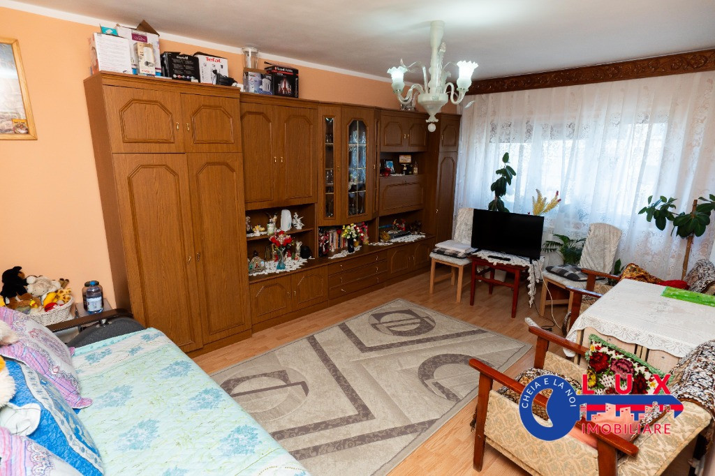 ID 3607 Apartament 3 camere - Cartier E3