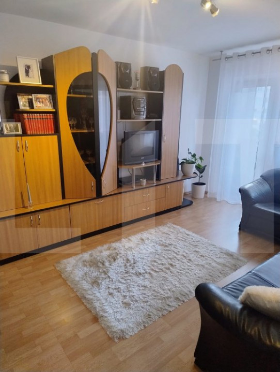 Apartament de vanzare, cu 3 camere, 78 mp, zona Obor