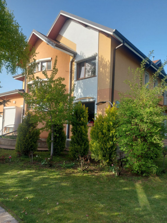 Vila Dalia – Refugiu Verde în Complexul Rezidențial „S