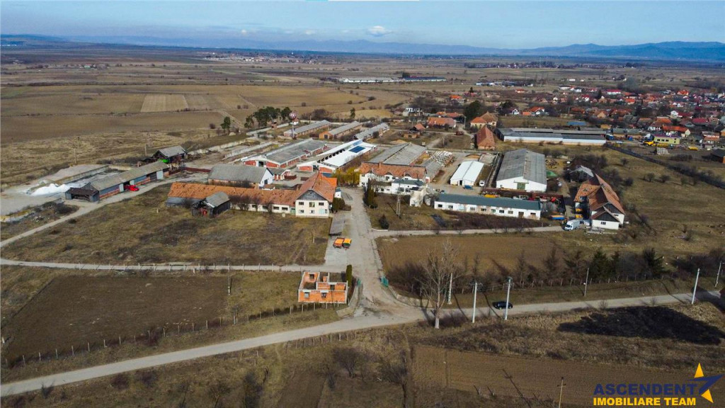 FILM! Complex agrozootehnic cu traditie, echipat pretios p