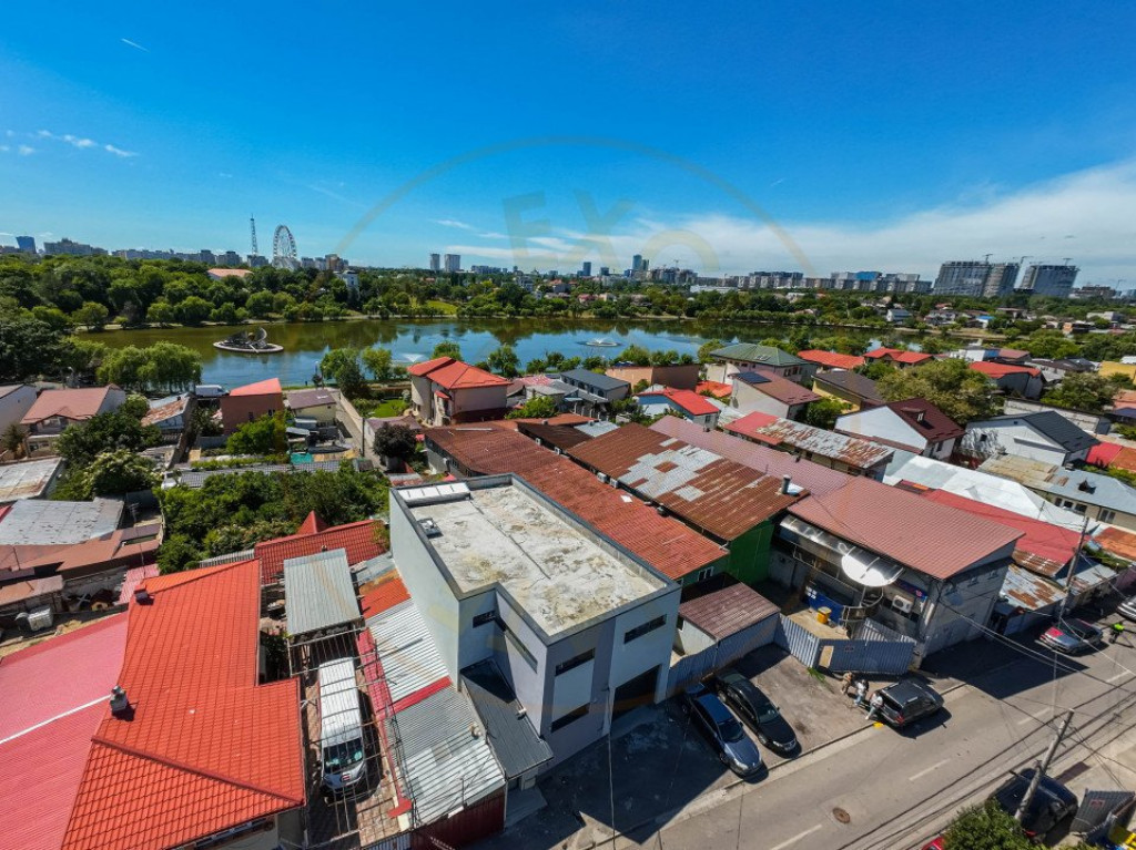 Hala / Spatiu Productie / Rezidential - Vedere catre lac