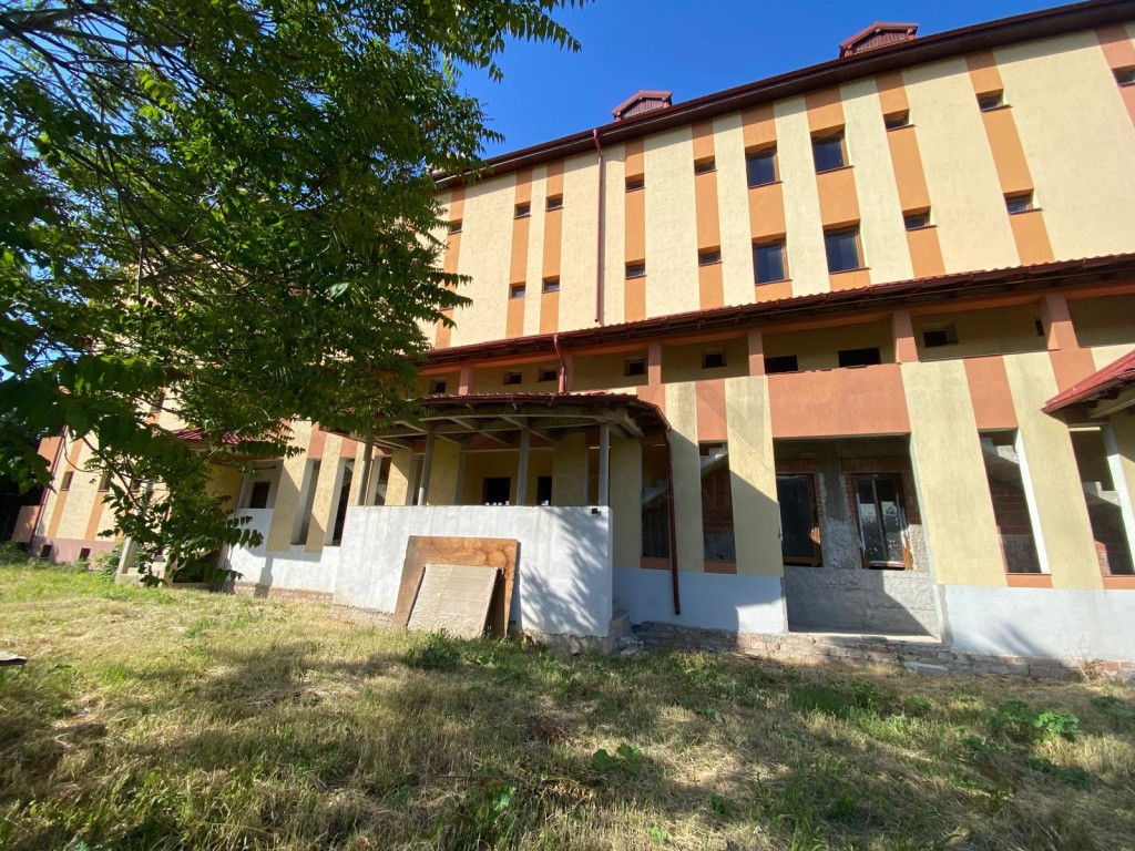 Cladire de Lacul Morii