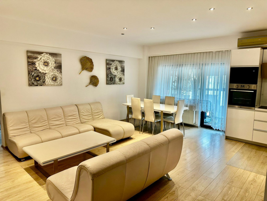 Apartament 3 camere situat in zona COICIU