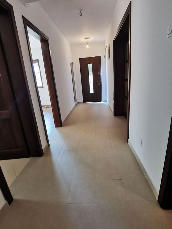 Banu Manta,vila noua, D+P+1+M,