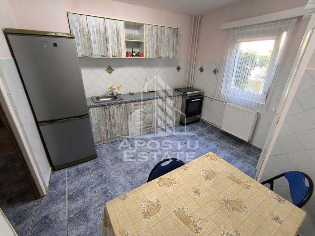 Apartament cu 3 camere, 2 bai, 2 balcoane,decomandat, eta...