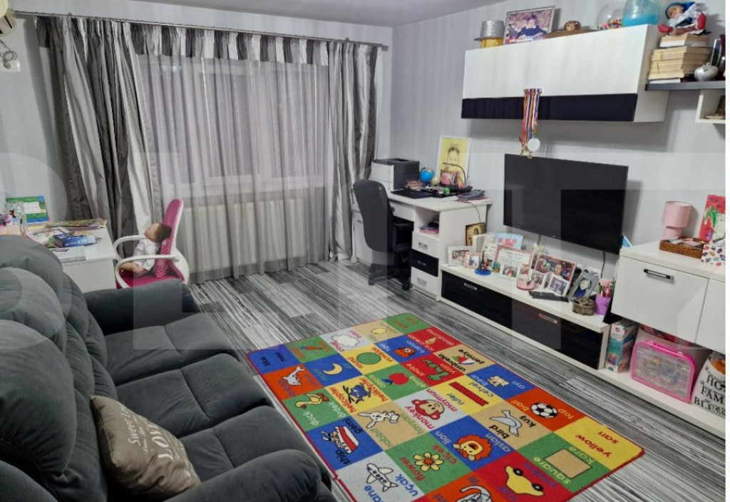 Aparatament de vanzare, cu 2 camere, 52 mp, zona Piata Mare,