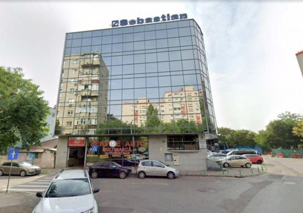 Inchiriez spatiu de birouri, zona Metrou Brancoveanu, 80mp, 880euro