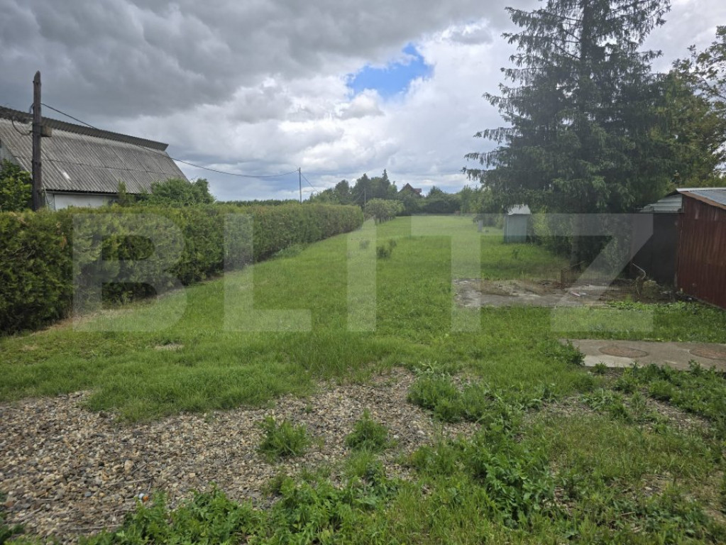 Teren intravilan, de vanzare, 12 ari, zona B-dul Lucian Blag