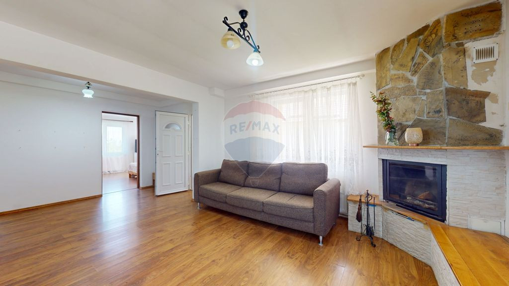 Comision 0 | Vila cu 7 camere | 1734 mp teren | Colonia 1...