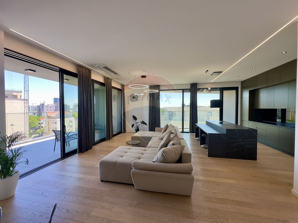 PENTHOUSE SPECTACULOS | Sos Nordului | Cartierul Francez ...