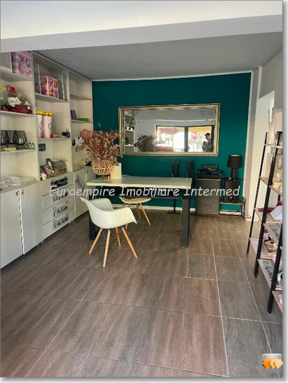 De inchiriat spatiu comercial, zona INEL 2