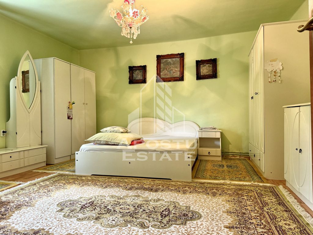 Casa individuala pe parter cu 3 camere, teren 2877 mp, Gi...