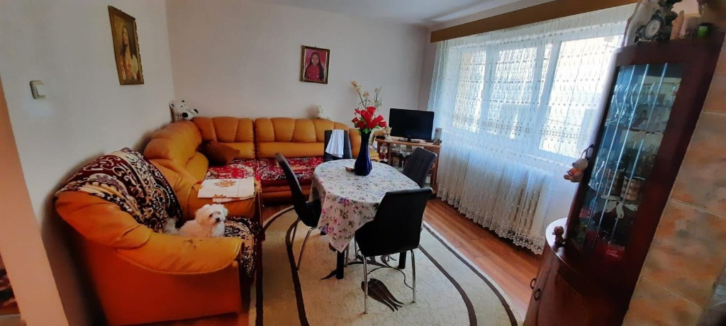 Apartament 3 camere Manastur/ Mehedinti