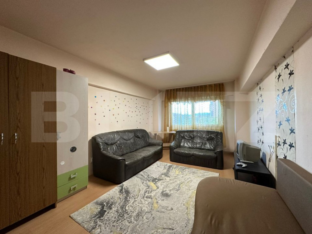 Apartament cu 3 camere, decomandat, 69 mp, in zona Racadau