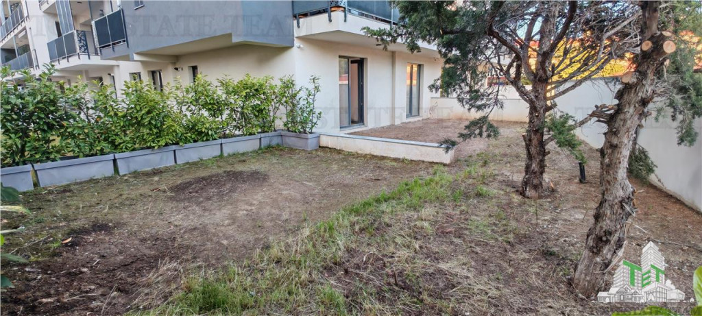 Apartament generos de 3 camere si curte proprie de 115mp, in