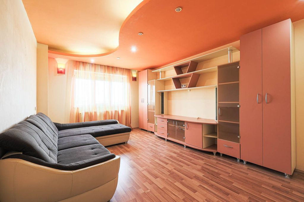 Ap. decomandat cu 3 camere, spațios și luminos, Micalac...