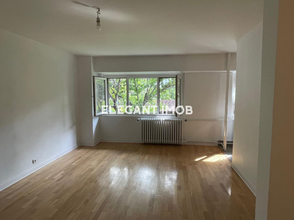 Garsoniera spatioasa - Ion Mihalache