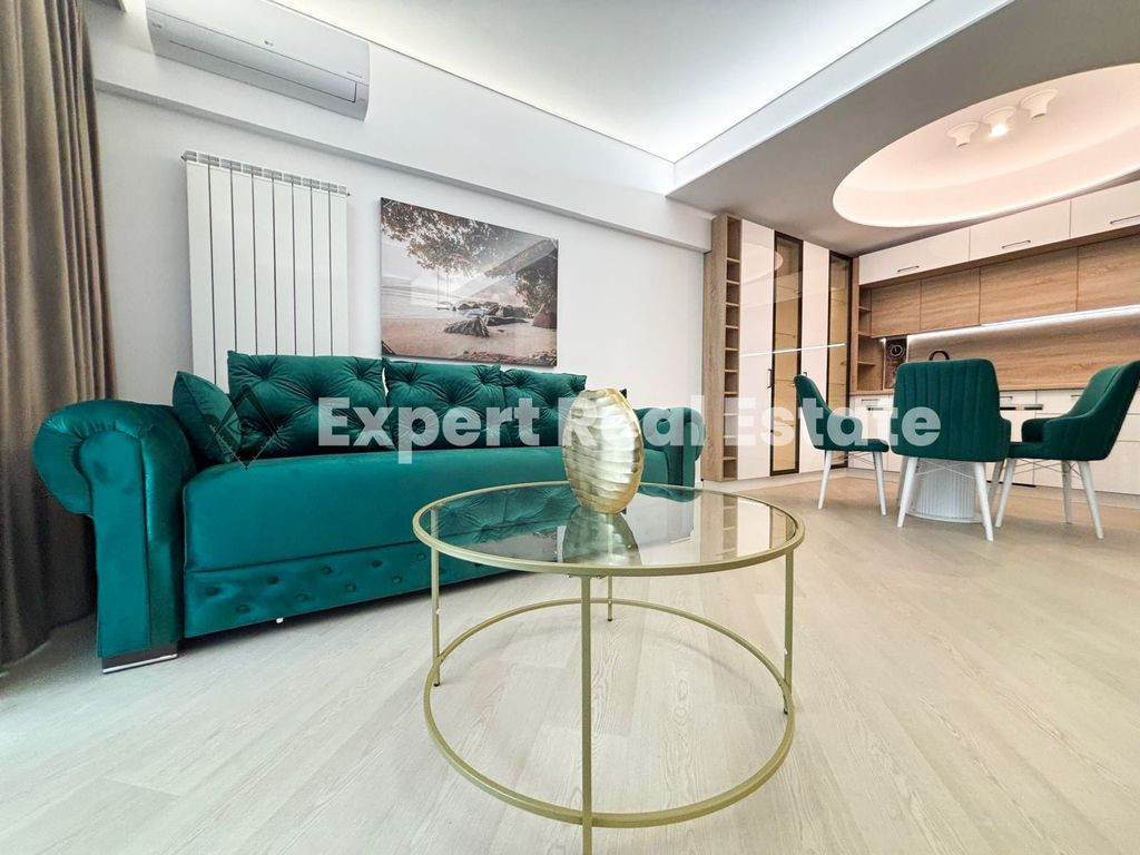 APARTAMENT DEOSEBIT 3 CAMERE | PRIMA INCHIRIERE | CORTINA...