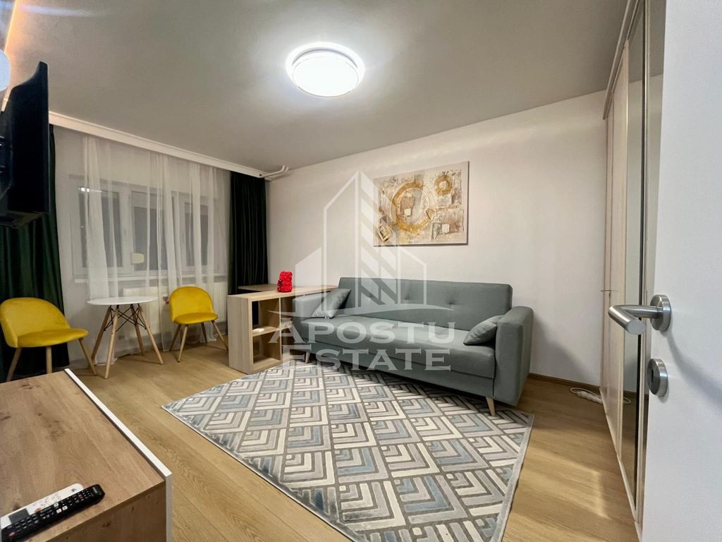 Apartament 1 camera,bucatarie separata,renovat,zona Calea...