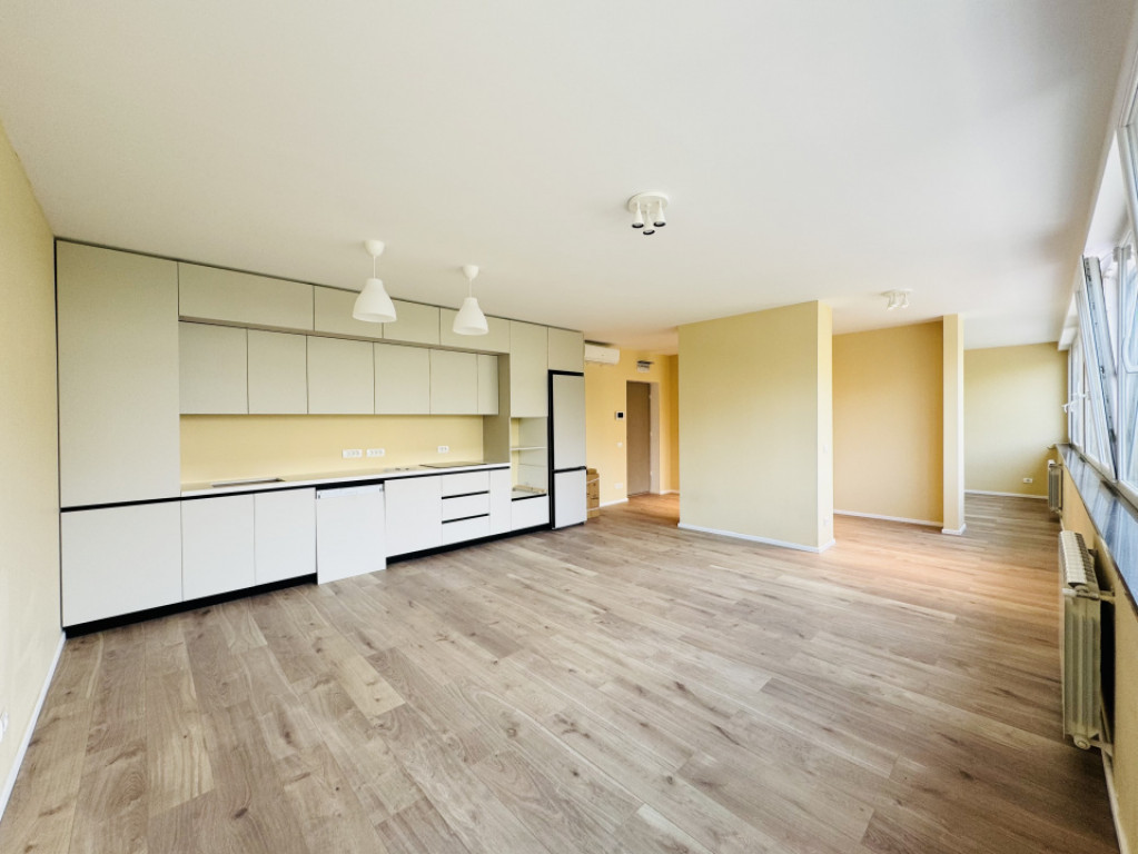 Apartament în bloc nou, bucătărie mobilată, zona Timpuri