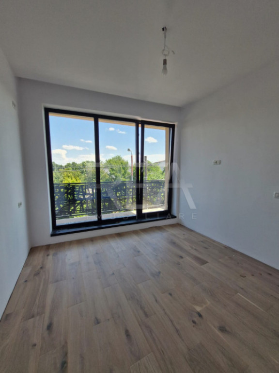 DUPLEX VIS-A-VIS DE STAȚIA DE METROU MIHAI BRAVU