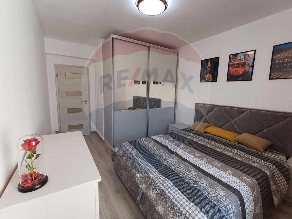 Apartament cu 3 camere de inchiriat