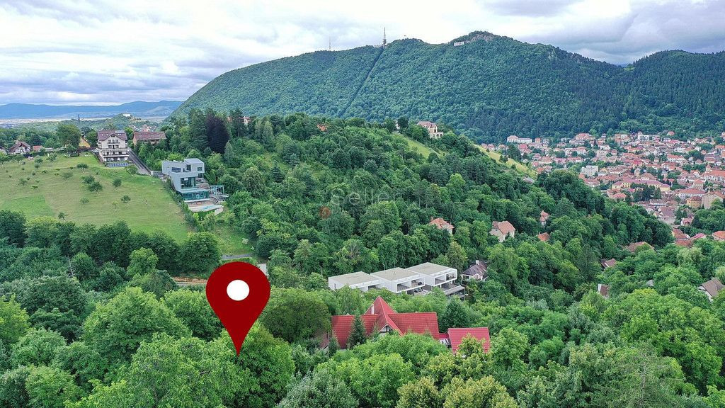 Teren Intravilan - Vedere Panoramica