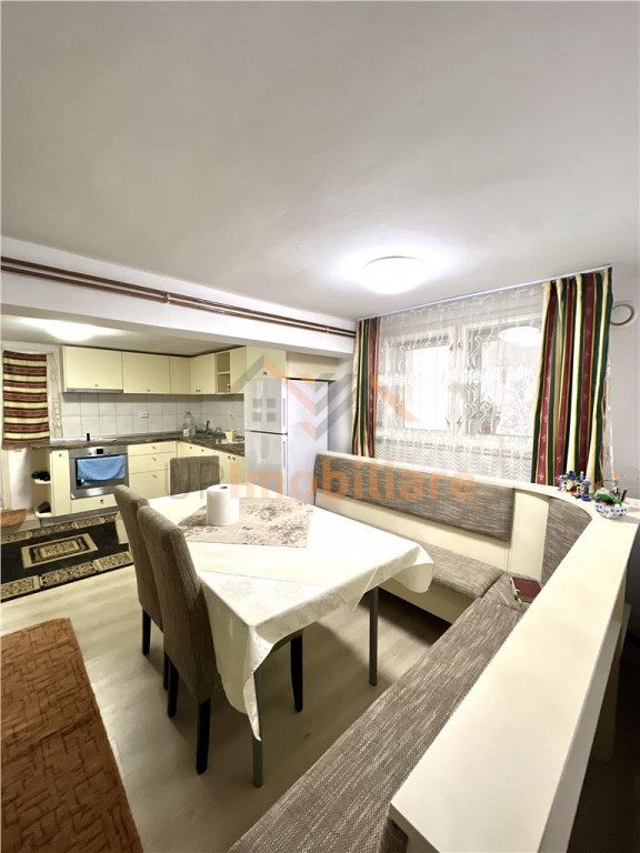 VILA CU 11 CAMERE, BEIUS