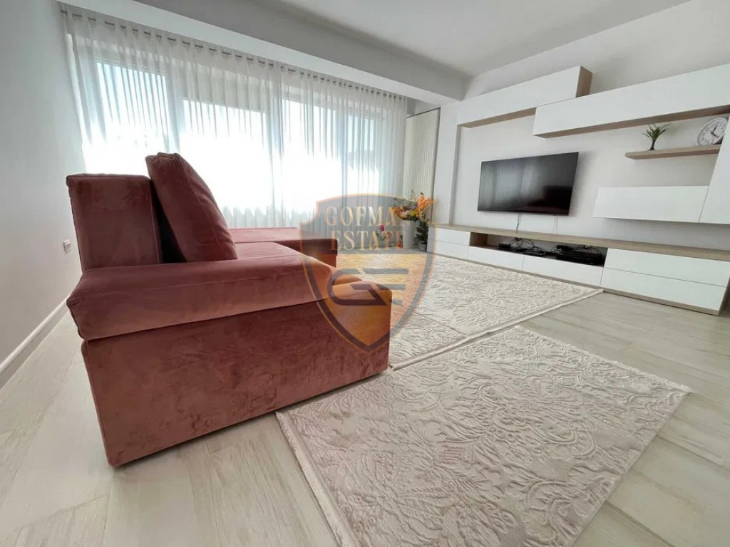 Bloc 1995, 3 cam 98mp + Boxa 12mp + Garaj 14mp Delfinariu, F