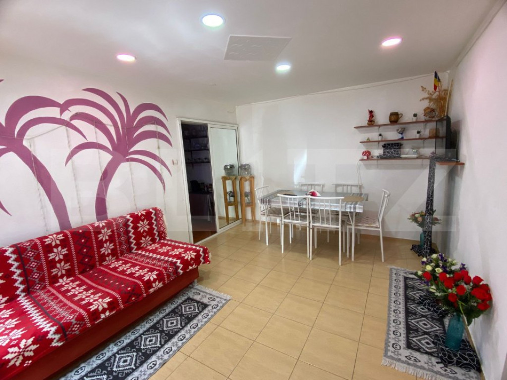 Apartament decomandat cu 3 camere, 70 mp, zona Cetate