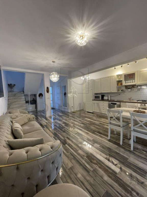 Casa insiruita - mobilat lux - zona excelenta
