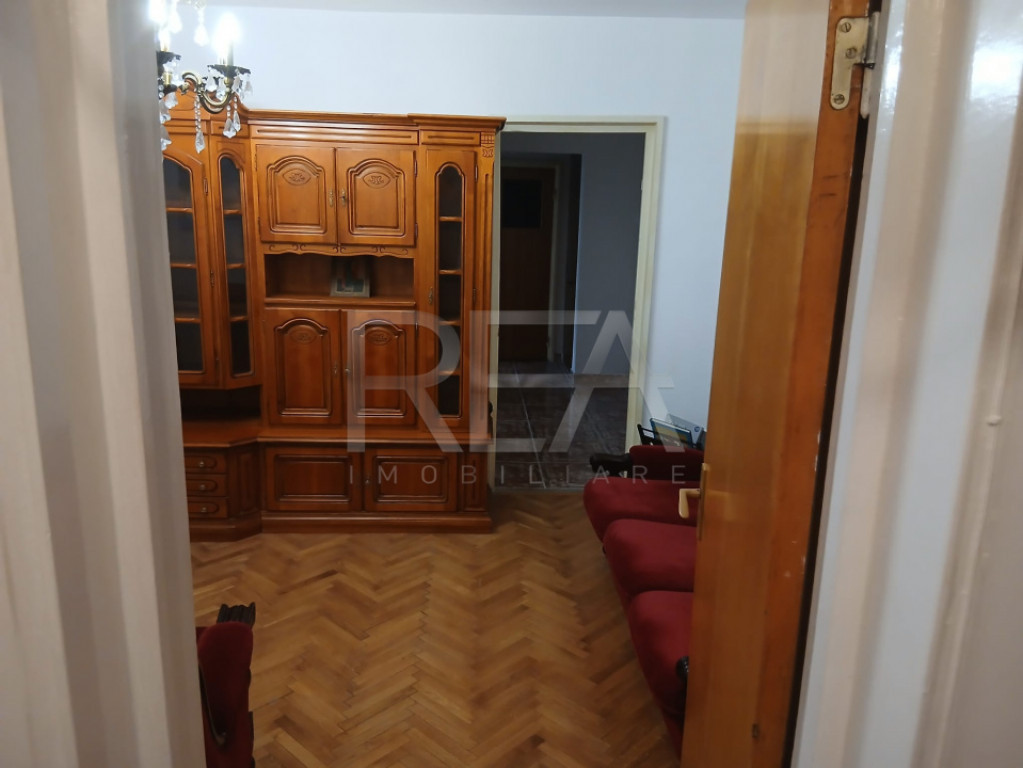Apartament 3 camere zona metrou Obor