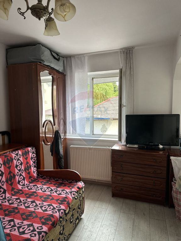 Apartament cu 1 camere de vânzare în zona Darmanesti