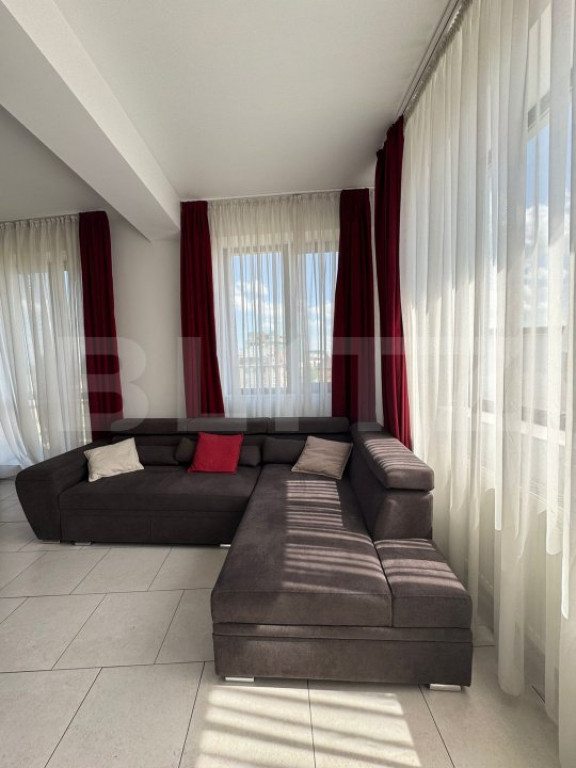 Apartament de vanzare, cu 2 camere, 90 mp, zona Parcul Carol