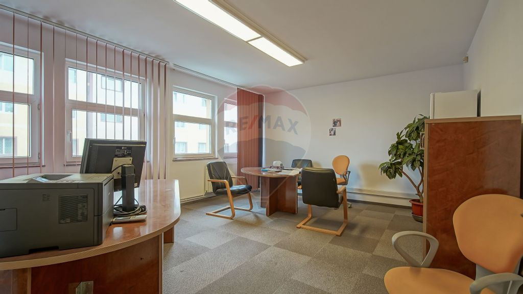 Spațiu de birouri de 122mp de închiriat în zona Astra