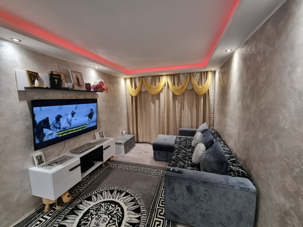 Apartament de lux/ mobilat și utilat / etaj 3