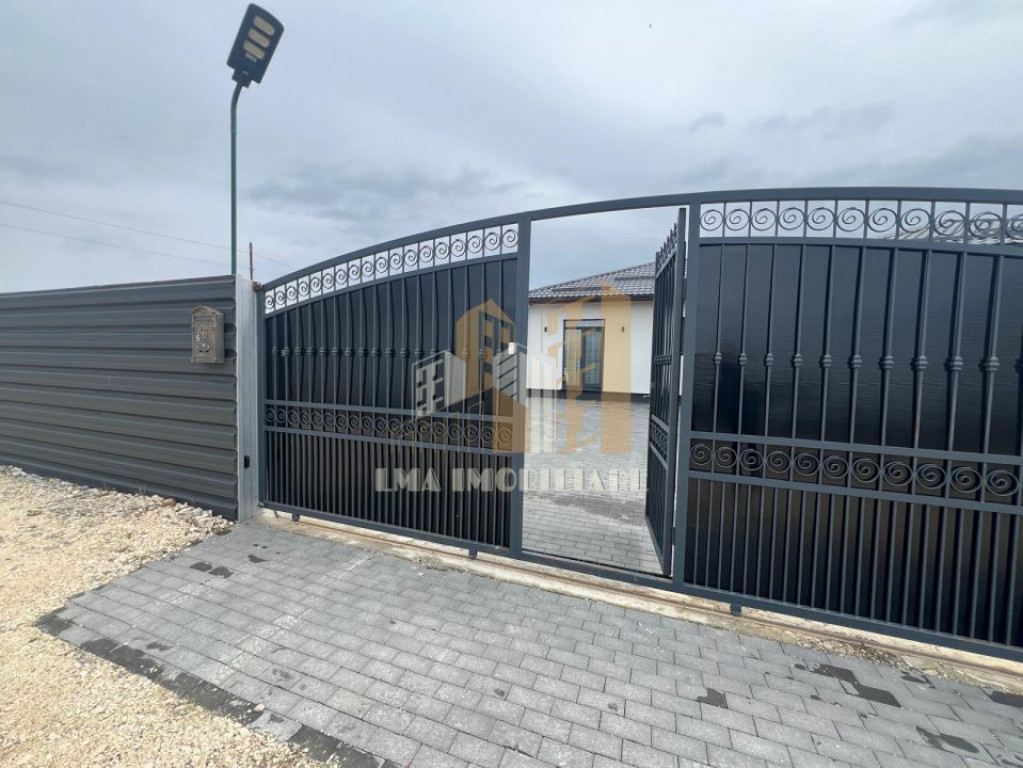 Casa impresionanta 4 camere Halchiu /Brasov